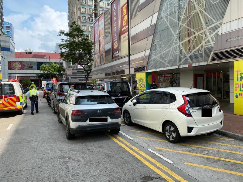 警方票控違例車輛. 警務處圖