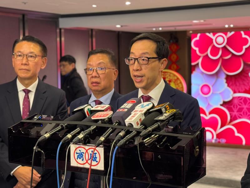 廠商會會長盧金榮表示, 美國加徵關稅目前對港商風險可控. (方穎暉攝)