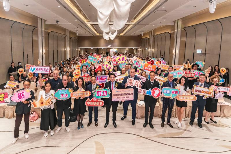 位於深圳都市圈的海濱發展項目「瀧珀」已售出600多伙, 買家以港人為主, 將成最多港人聚居的灣區樓盤。