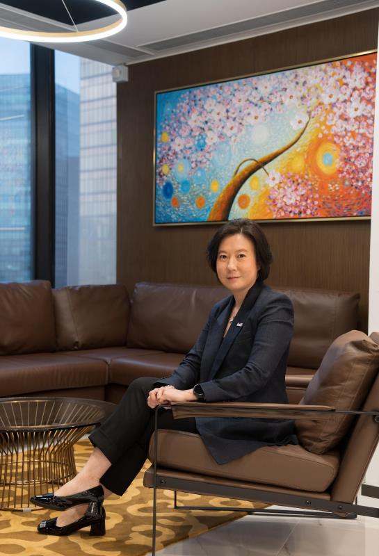 劉凱旋訪問「一帶一路」中亞地區三個主要經濟體，包括哈薩克、吉爾吉斯及烏茲別克。政府新聞處。