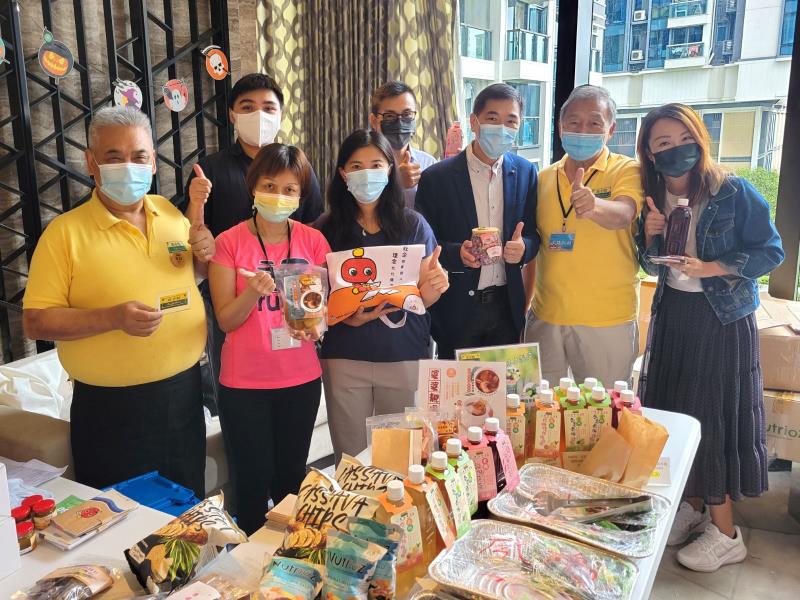 夏利文安排疫苗外展隊為約600名住戶打針。