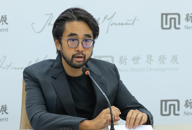 文化體育及旅遊局公布, 委任新世界副主席兼行政總裁鄭志剛(圖), 為文化藝術盛事委員會主席.