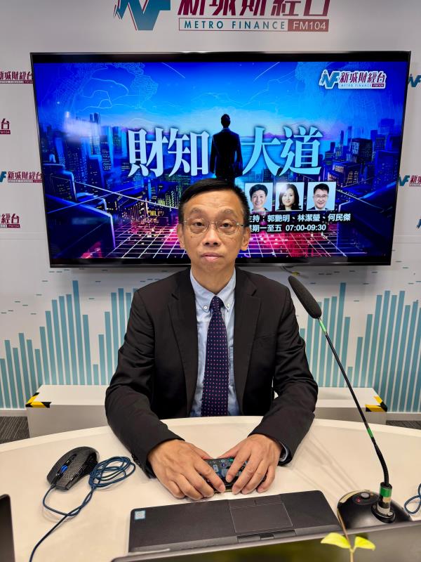 經絡按揭轉介首席副總裁曹德明表示，若下半年樓價續升，負資產數字將進一步下降。