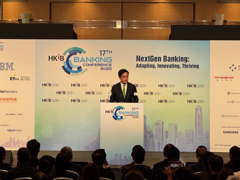 本港在金融科技排名全球第一，黃偉綸表示，反映政府與各界共同努力成果。方穎暉攝。