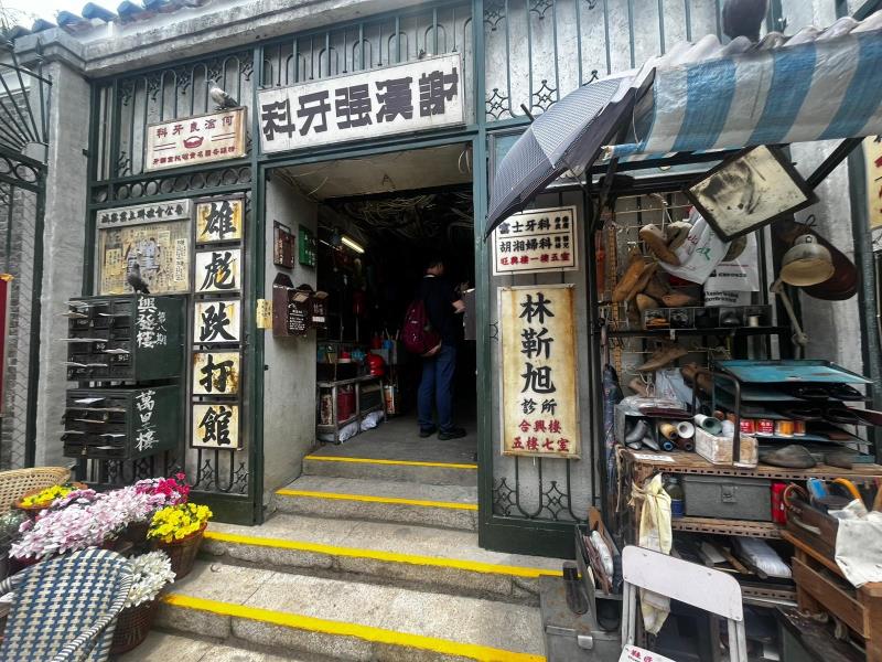 《九龍城寨》電影場景展明起在寨城公園展出。何家禧攝