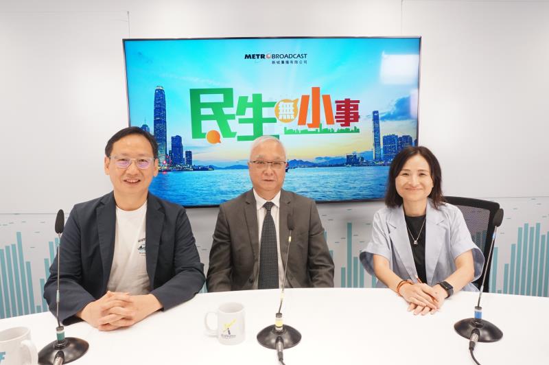 謝展寰(中)：有公司正開展展回收電動車電池 或成為香港新經濟增長點。