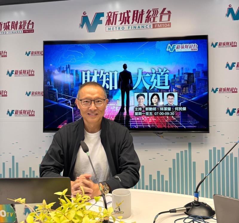長實營業部首席經理郭子威預計，今年本港一手成交可達2萬宗，樓價預期平穩發展。