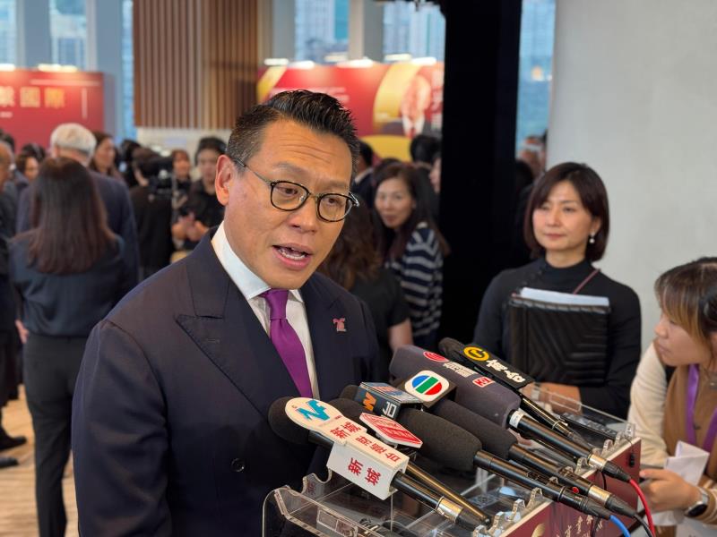 上海商業銀行行政總裁林永德表示，目前住宅樓市已出現正面跡象。方穎暉攝。