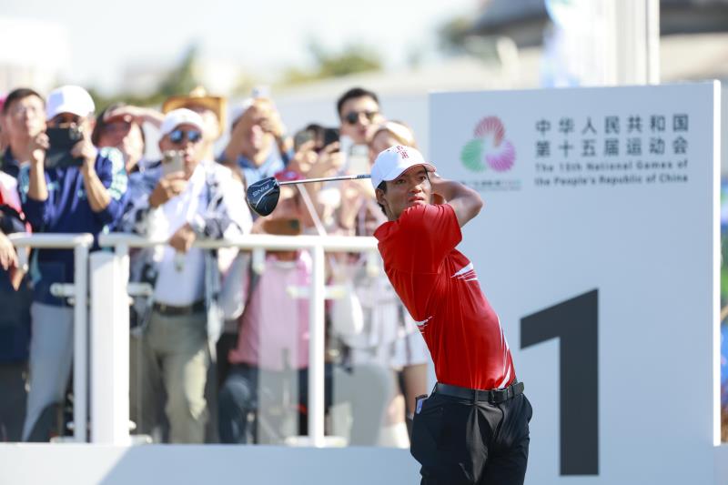 男子個人賽港隊許龍一第5名完賽。