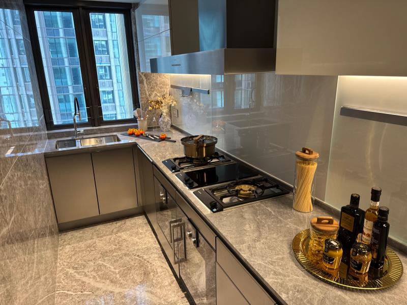 長實周末將開放四房無改動連裝修現樓示範單位。方穎暉攝。