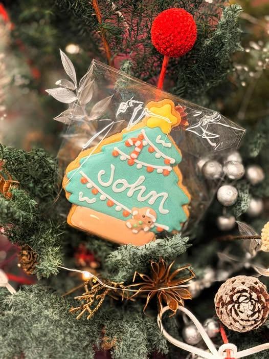 李家超聖誕祝願市民平安順遂。(李家超 Facebook 照片)