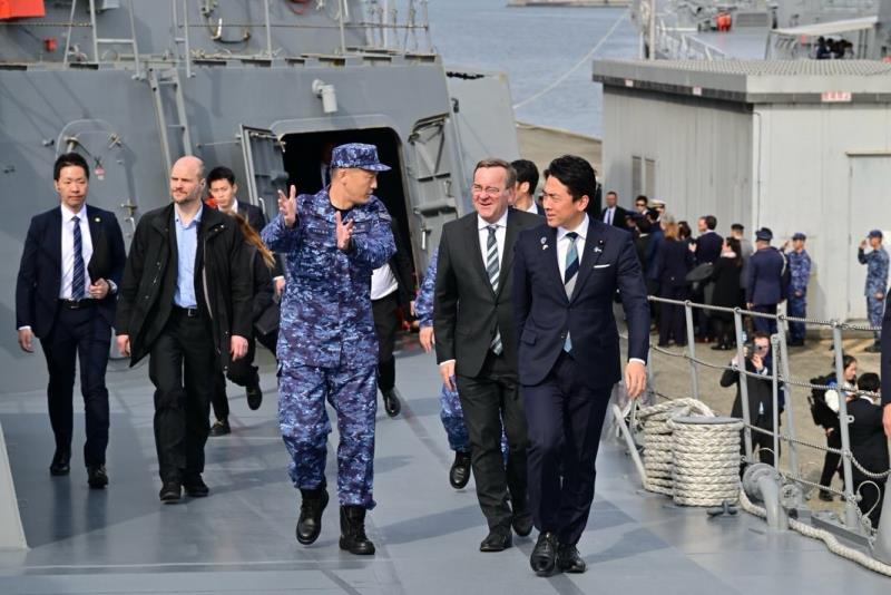 小泉進次郎Fb圖片