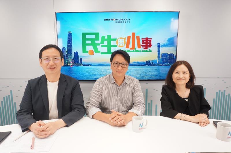 立法會議員鄧家彪表示，政府應承諾會安排宏福苑居民有第二輪上樓，讓居民保留彈性執拾物品。