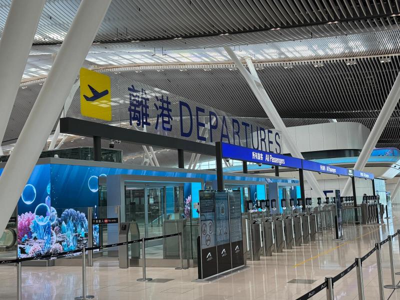 香港國際機場二號客運大樓下周三正式啟用，15間航空公司屆時會陸續分階段進駐。（許詩彤攝）