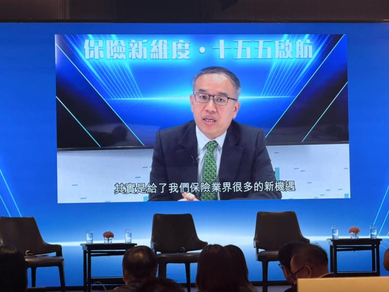財庫局局長許正宇表示，國家推動金融市場多元化， 為本港保險業帶來前所未有的發展空間。梁雪瑩攝。