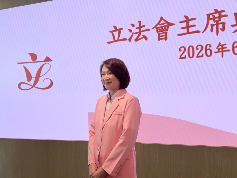 立法會主席李慧琼表示，全體90位議員將於7月到北京，參加國情研修課程，希望議員能更好裝備自己，對接國家十五五規劃。（梁雪瑩攝）