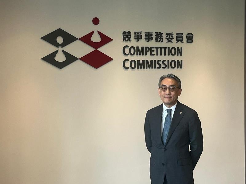 翟紹唐稱今個立法年度會向立法會提交修訂《競爭條例》建議。 (左樂瑤攝)