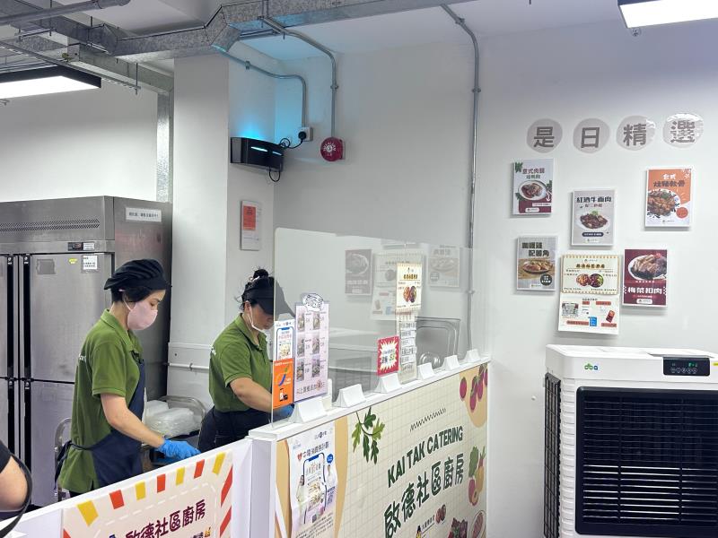 九龍樂善堂將考慮推出送餐到戶服務，方便行動不便的長者。 (袁曉琦攝)