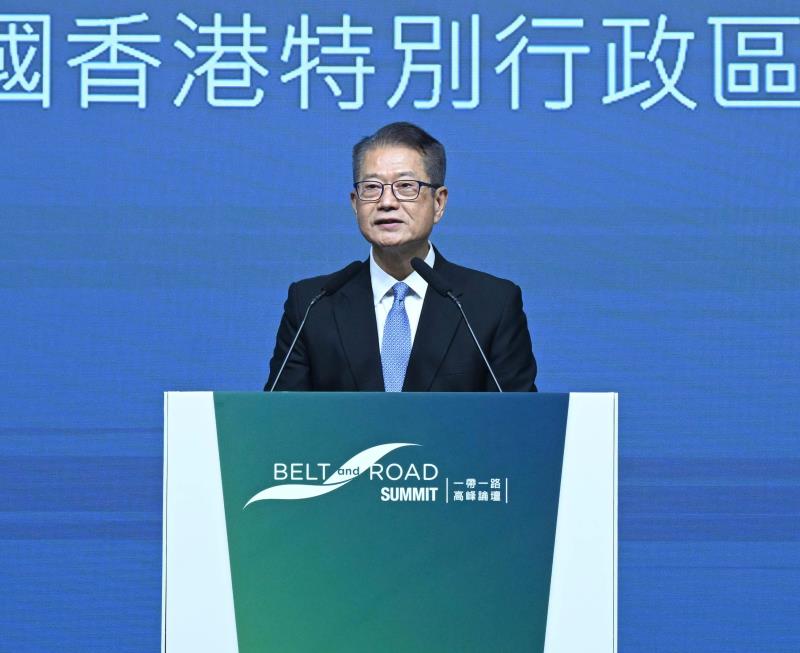 財政司司長陳茂波說，本港準備好發揮優勢，助力更深層次區域合作。政府新聞處照片。