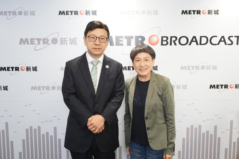 孫玉菡(左)表示，社福佔政府經常開支佔逾兩成，每4名長者3人領取現金津貼。