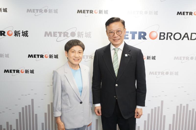 張國鈞(右)表示，發展AI須兼顧安全，法律要與時並進應對。