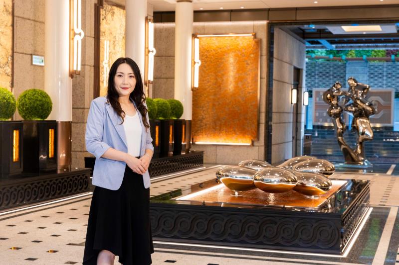 長實營業經理陳詠慈表示，準買家希望購買多於一個單位滿足財富規劃。長實照片。