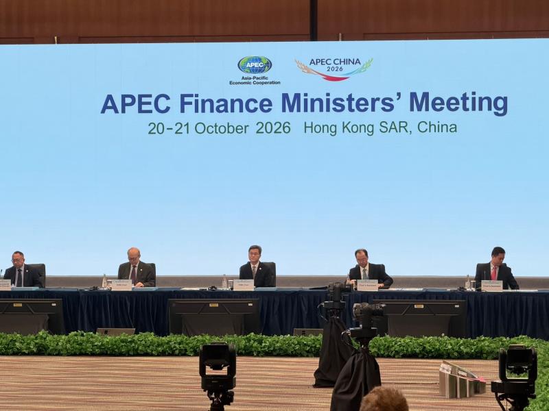 APEC財長會開幕，財長藍佛安(中)希望，會議可以凝聚共識為領導人會議貢獻務實成果。梁雪瑩攝。