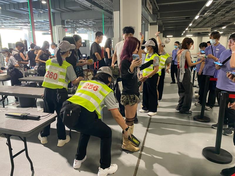 The Weeknd今明兩晚啟德再開騷，啟德體育園籲呼籲觀眾，預留足夠時間完成驗票、安檢及寄存手續。